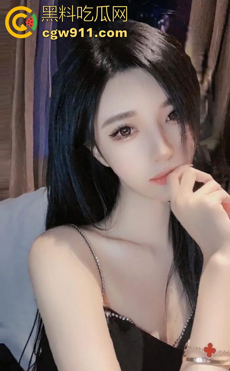 抖音13万粉网红【Wasasa】,逆天长腿尤物女神,流出两条与土豪秘密私约自拍短片,吃鸡技术超一流!-3