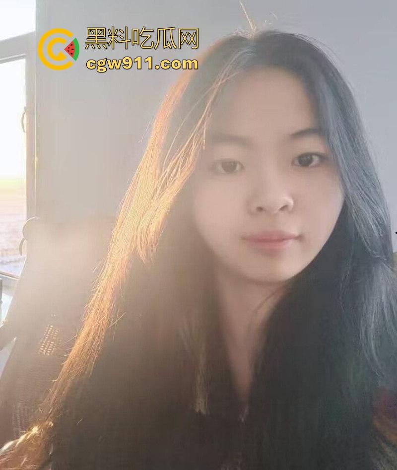 东北大学清纯女大学生【罗铭怡】被金主调教成骚母狗，在校期间拍摄各种露出视频，被主人玩腻后曝光流出！-3