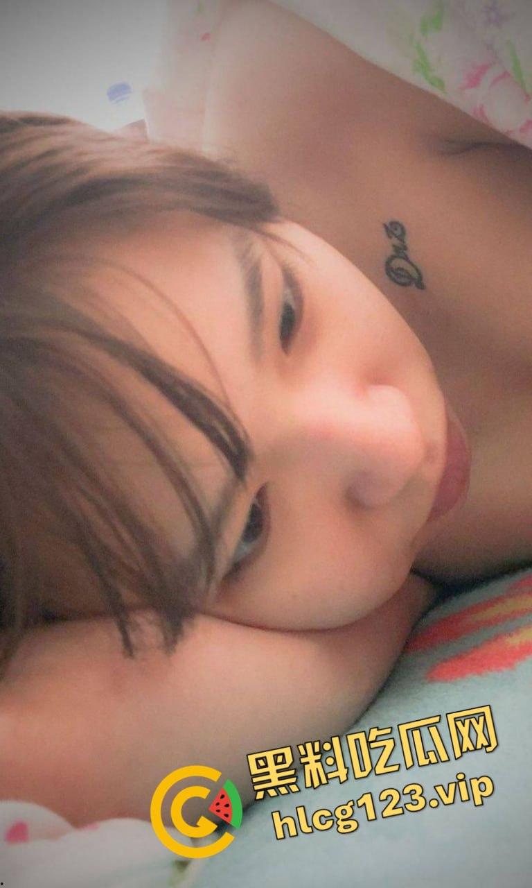 台湾萌系学生妹[刘美岐]啪啪自拍流出！短发俏皮，胸大无脑，男友爆射全身！-27