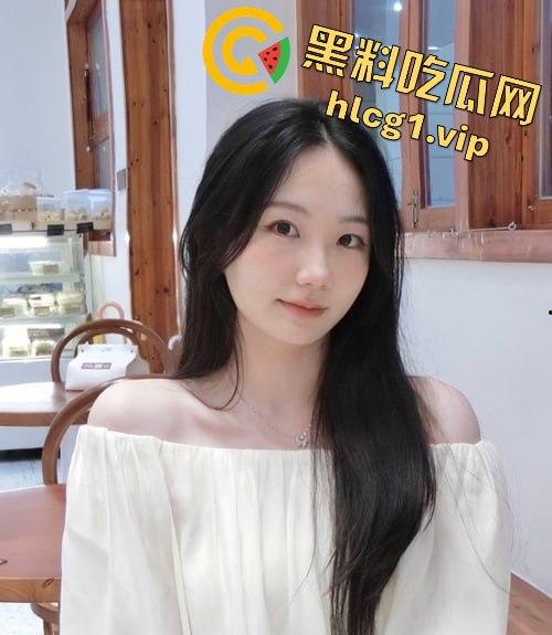 广西反差美女「赵晓玲」被包养真相曝光！奶茶店老板娘人设崩塌！被金主无套抽插叫声撩人！-3