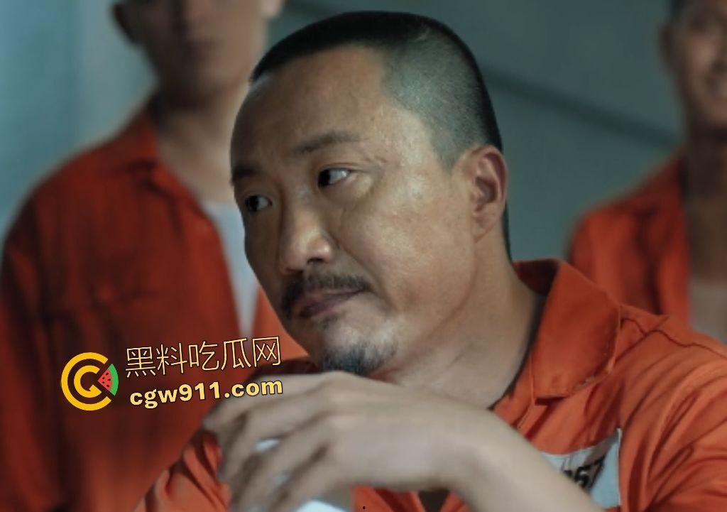 香港电影《再见阿龙》阿龙与女儿相依为命，还清赌债后泰国旅游女儿被拐，他再婚追查化身复仇者！-5