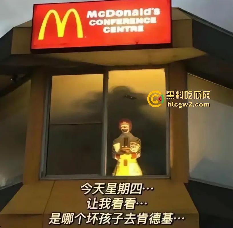 巾帼不让须眉！疯狂星期四吃个炸鸡，竟目睹两女打架，过肩摔动作猛得像摔跤比赛，V50还能免费看节目？-7