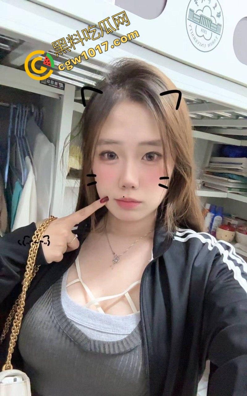 河南极品美女【张珊】不雅视频泄露：巨乳美女狂射喷潮，骑脸后入火爆爆操，劲爆视频撩人心魂！-5