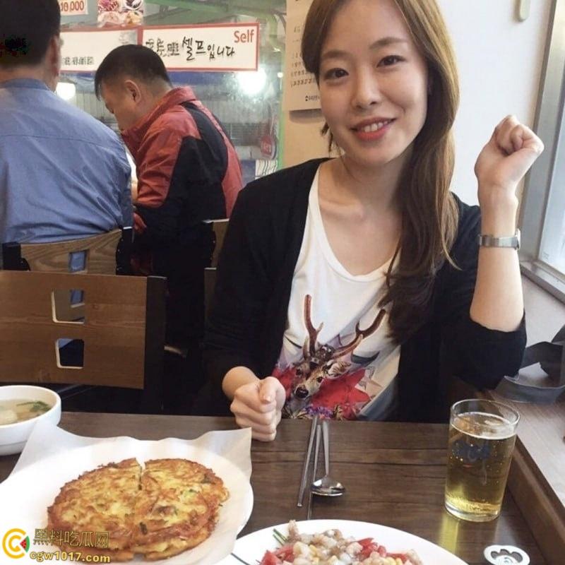 国家电网女员工【沈雨】气质少妇私下约炮成瘾，大量性爱自慰拍摄流出，看得让人欲罢不能！-4