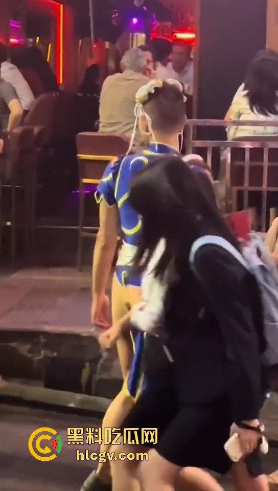 香港兰桂坊万圣节骚翻全场！骚逼骚鸡骚男齐聚，堪称老外的炮窝！-3