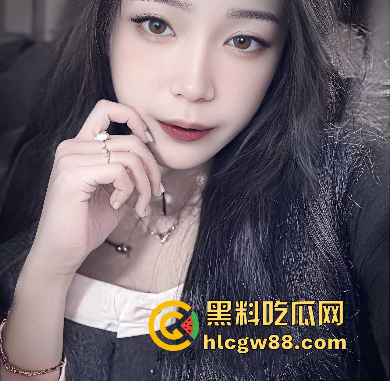 奶子再大也需要男人摩擦 杭州反差巨乳白领【莫婷婷】和男友居家性爱流出 这是有多爱奶子！-1