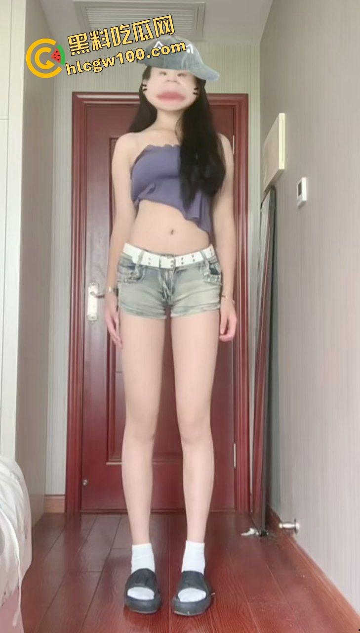 抖音极品身材御姐饥渴骚鸡『梨花蛇』短牛仔镜前诱惑口交舔鸡，扶床暴力后入猛怼骚臀！原创独家曝光流出！-4