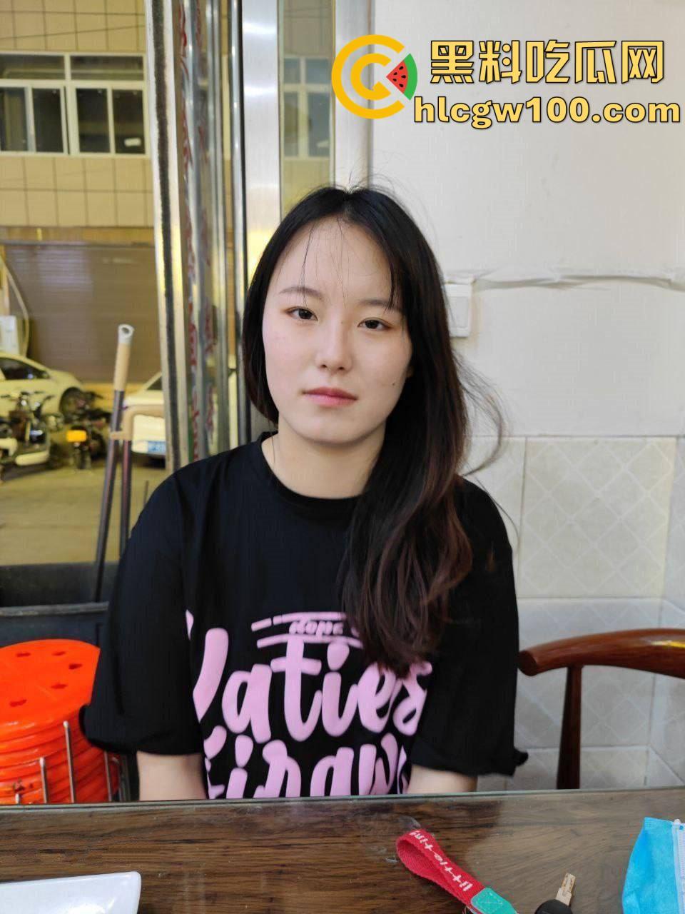 绿帽情节的老公投稿自己的反差骚逼老婆，从18到28从懵懂少女变淫荡人妻细数恩爱十年-11