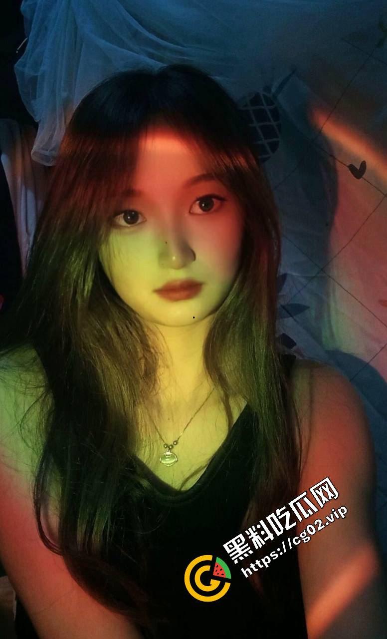 上饶职业技术学院反差婊 张静 偷情约炮被曝光!恋爱期间多次约炮老男人 中间还打过 2 次孩子!-4