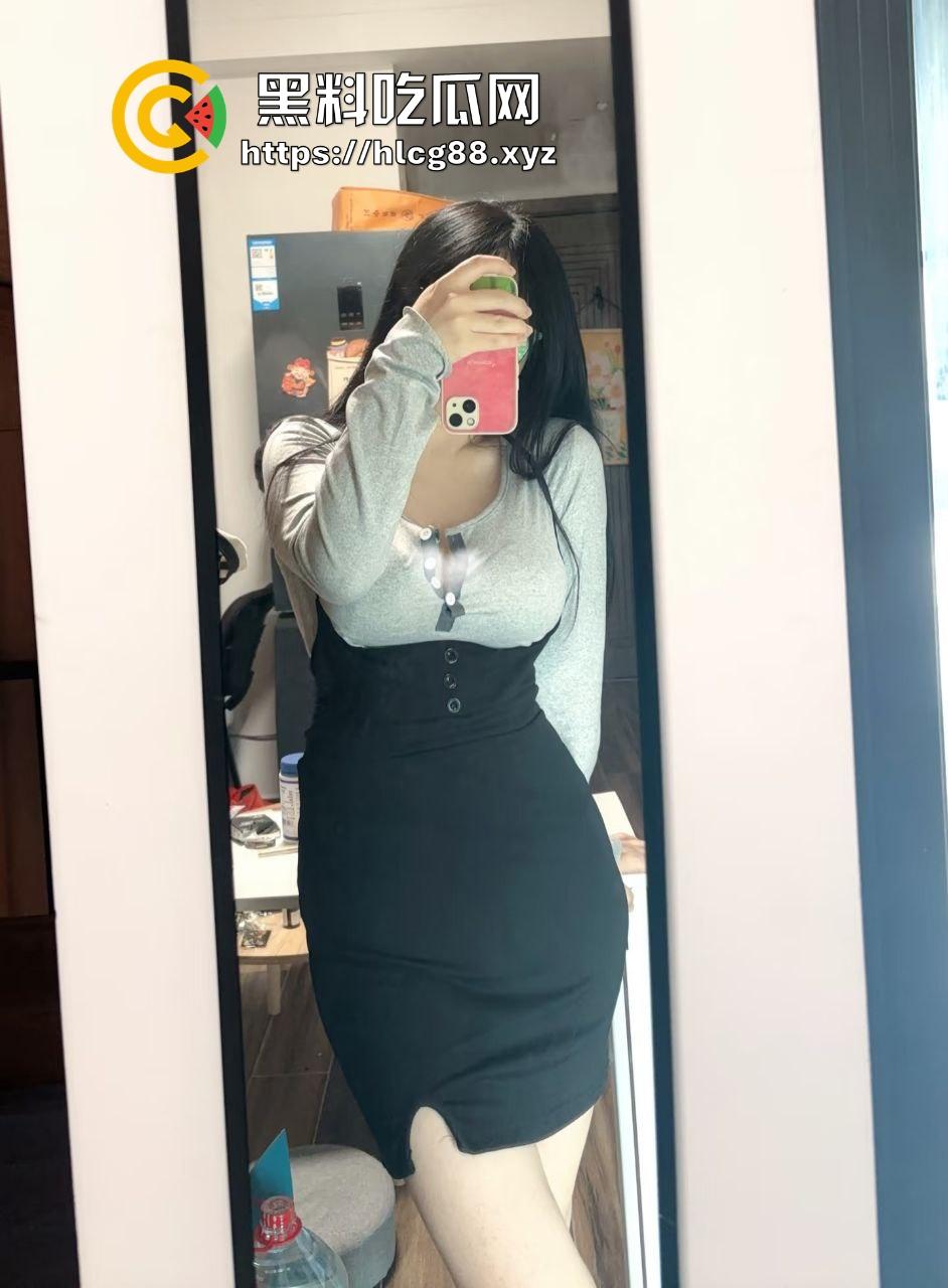 福建艺术学校清纯小太妹，高中就已是肉便器榨精小能手，酒店暴插嫩穴直冒白浆还不舍得拔出！-3