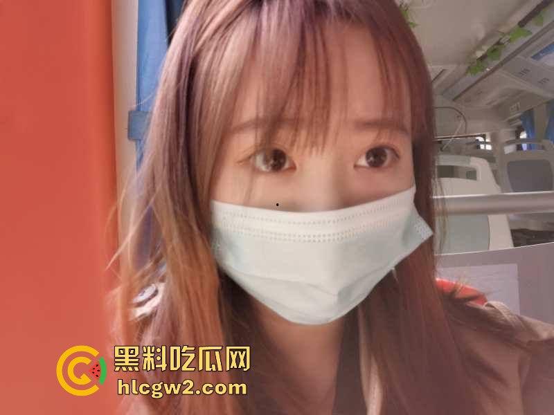 约炮南宁师院极品【江晓莹】 颜值高身材好，口活顶得堪比飞机杯，吃鸡技术爽翻天！独家真实爆料！-13