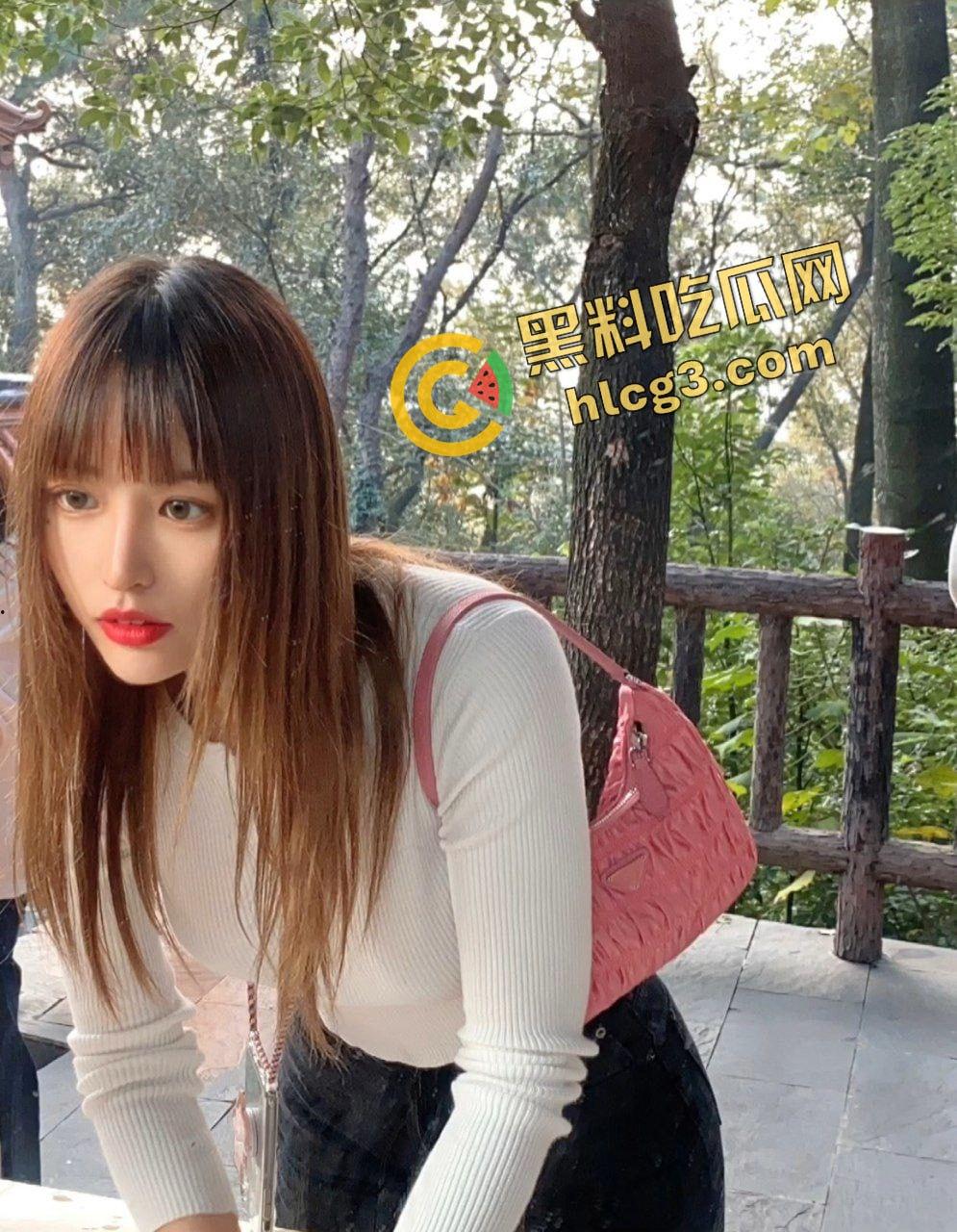 91顶级淫荡人妻『小蓝』模特身材 完美炮架！金主SM调教车震各种爆操 大合集淫荡展现！-2