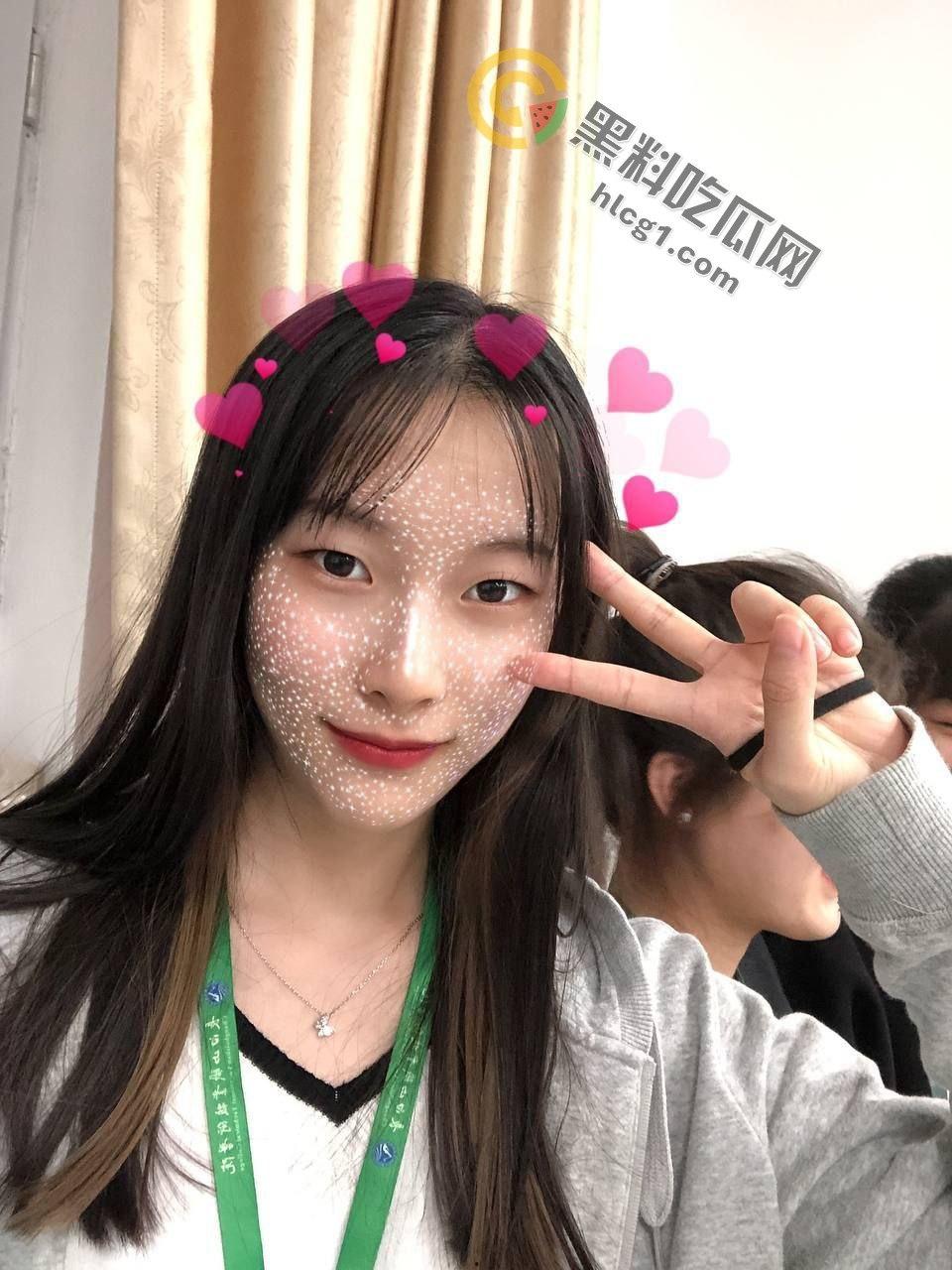 长白山旅游学院李蕾蕾的双重生活：乖巧学霸与床上荡妇的惊人对比！-2