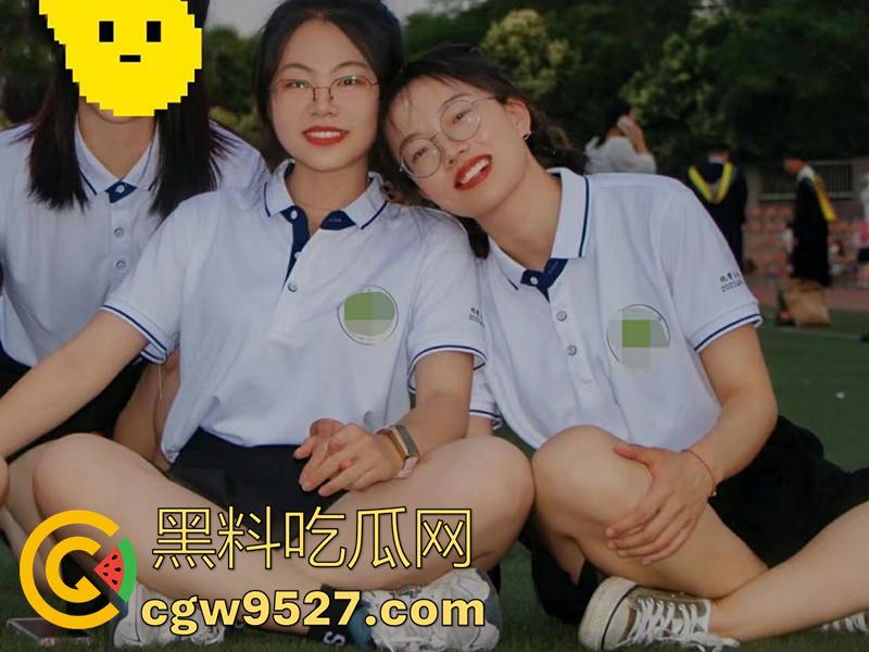 四川攀枝花女校，眼镜骚母猪【罗俊萌】，颜值一般但身材傲人，大奶肥臀性瘾骚逼，约炮视频被曝光！-6