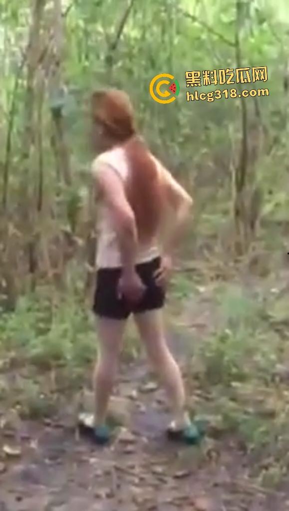 成都同性恋老男人小树林装女人当鸡被警察抓！想“收买”警察，谁知警察是直男直接踢屁股开花-7