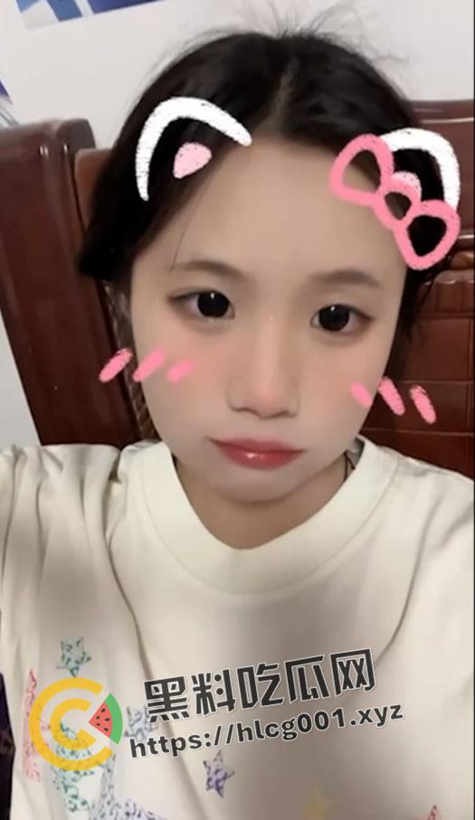 广东反差高中生的破处计划！这大黑逼没少自慰 渴望真正的被男人插入 十几年的禁欲 这不得把人吃了-2