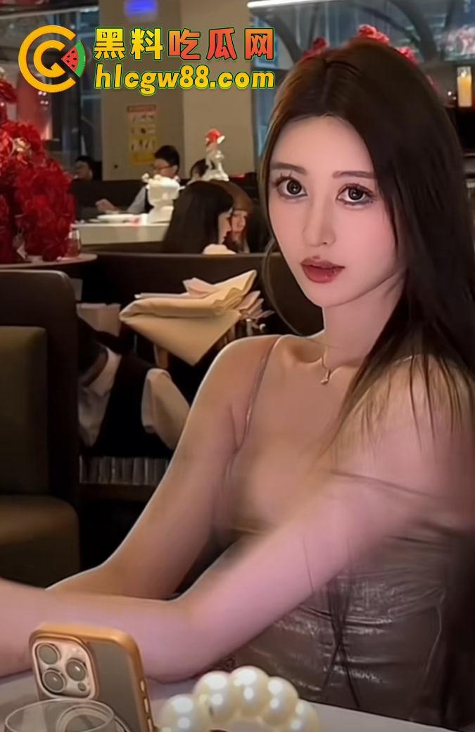 广东抖音小网红嫩模『一碗白米饭』5W拿下，175大长腿扛起来猛操，69口爆逼湿得滴水！-3