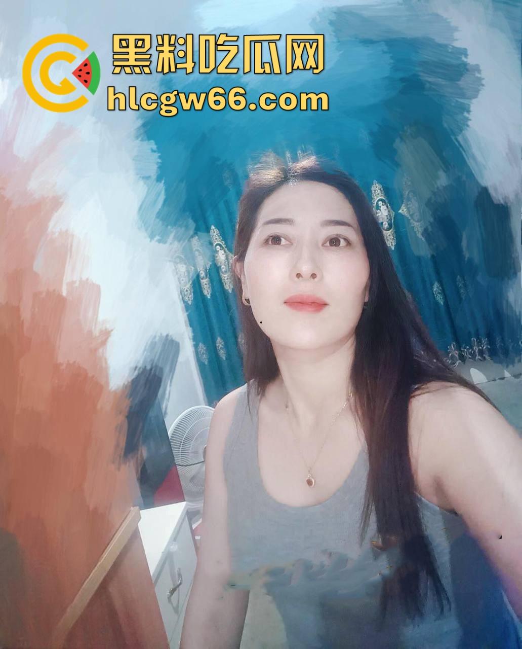 海角社区 只玩后入突袭曝光 老公不在家约炮 大骚臀被狠狠制裁，爽翻天的肉便器开发记！-2