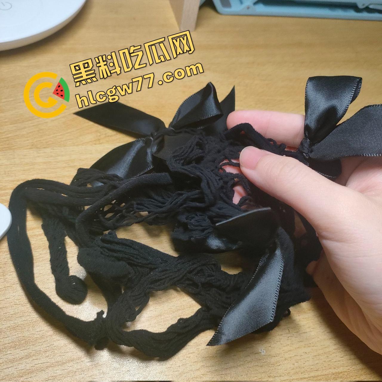 长沙『王妹儿』网聊发骚贼主动，自拍奶粉奶弹，一边发图一边求你操她，聊一会能让你秒射三次！-28