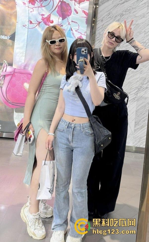 B站百万粉丝UP主『六二二同学』露脸自慰视频曝光！国内是cos国外福利姬，高潮喷白浆！-17