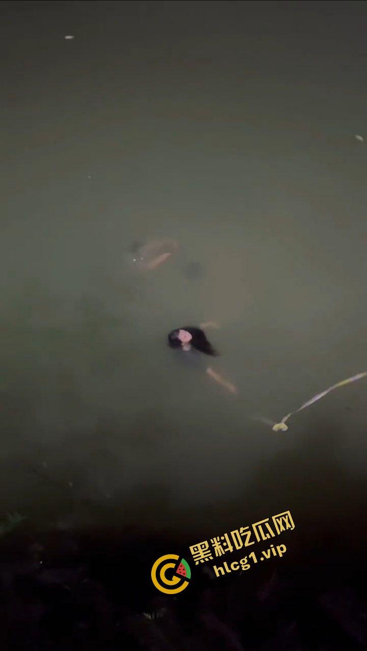 轰动全网！广西民警『李燮』为救抑郁跳河女孩 不幸溺水身亡！-12