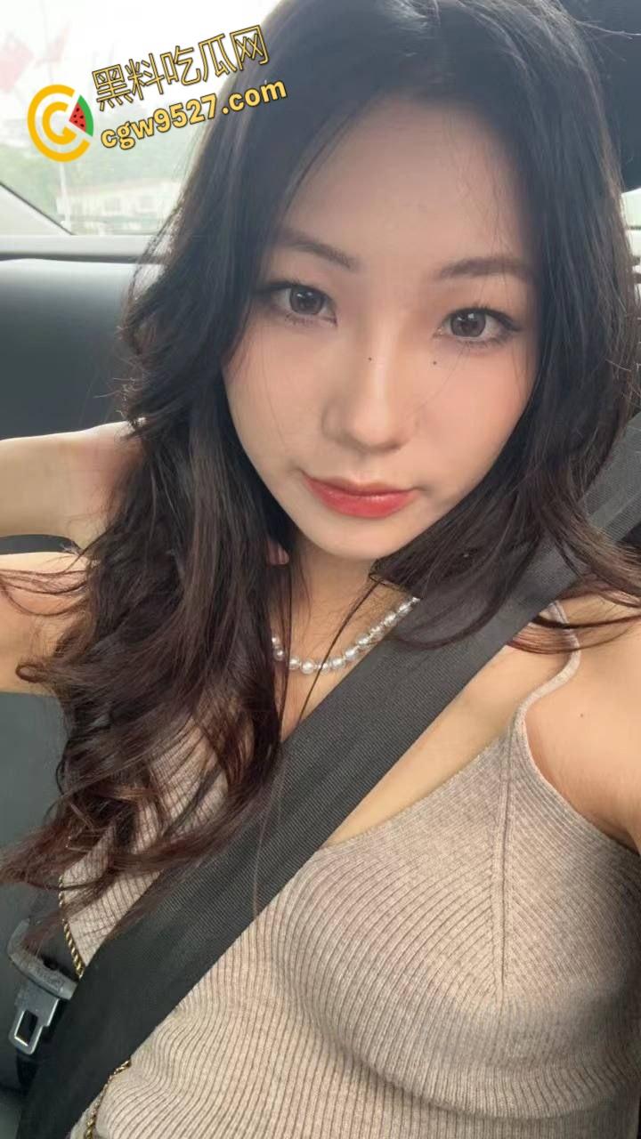 河南洛阳嫩妹【代雅琴】，露脸口交舔弄大屌，浴缸骑乘狂扭骚臀，满脸骚态真欠肏 ，又是一条乖母狗!-6