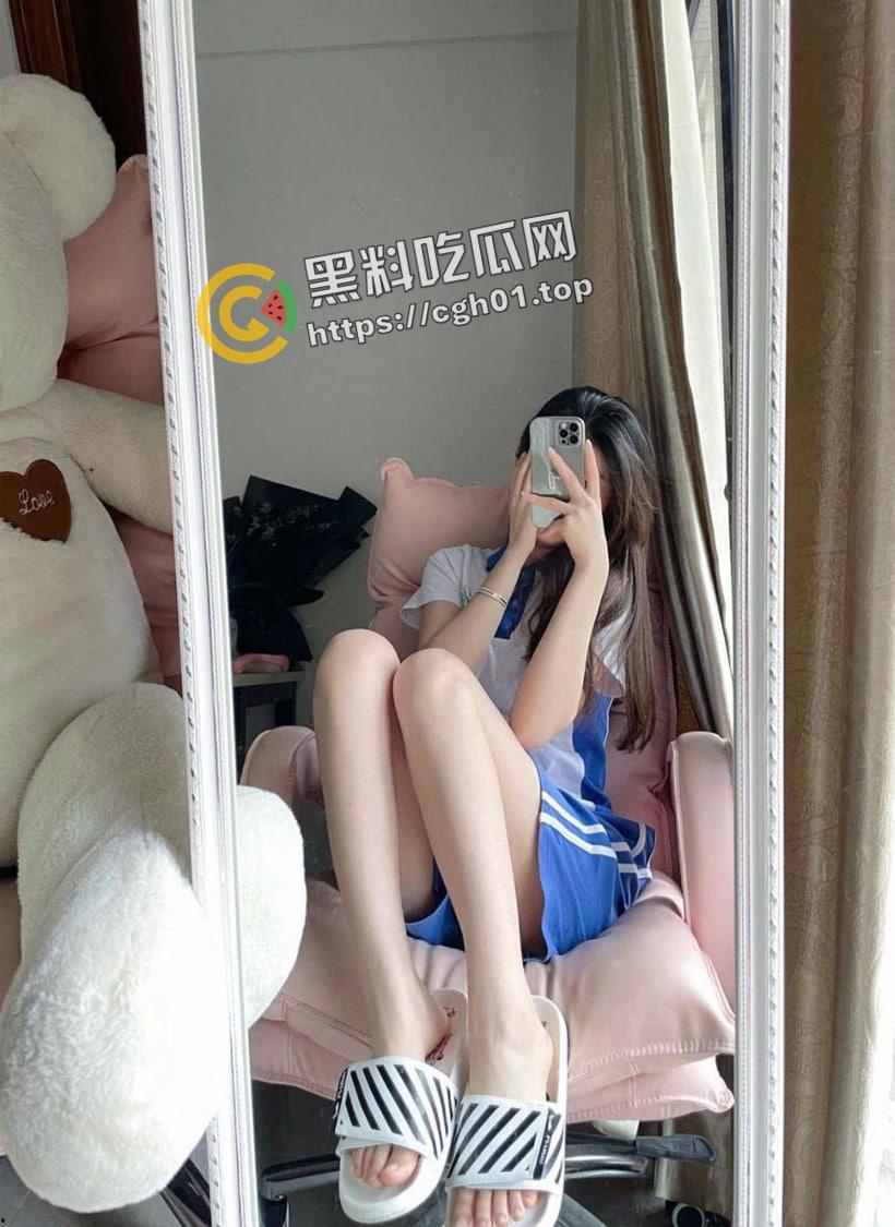 网盘重磅流出！高中萌妹的初体验 校服这不比丝袜还加攻速-10