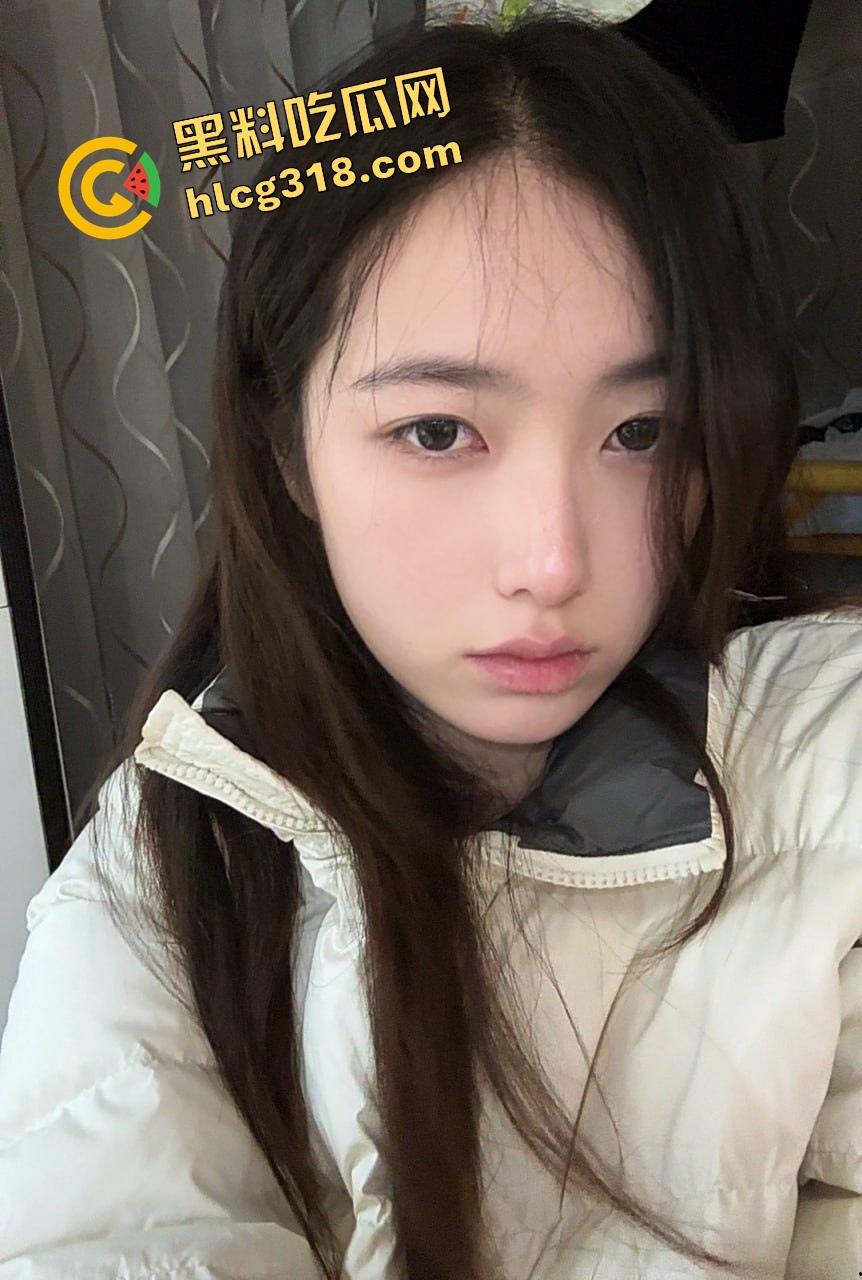 海角乱伦猛神灌翻姐夫偷操亲姐，现场里嫩逼狂抽给老公戴绿帽，浪姐骚洞喷浆嚎哭 我草亲姐给他戴绿帽子！-2