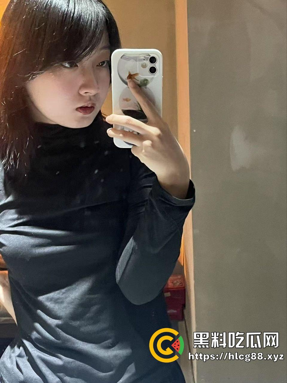 河北沧州黄骅23岁【张晴晴】考研路上的反差婊，操过多少人谁他妈知道！-1