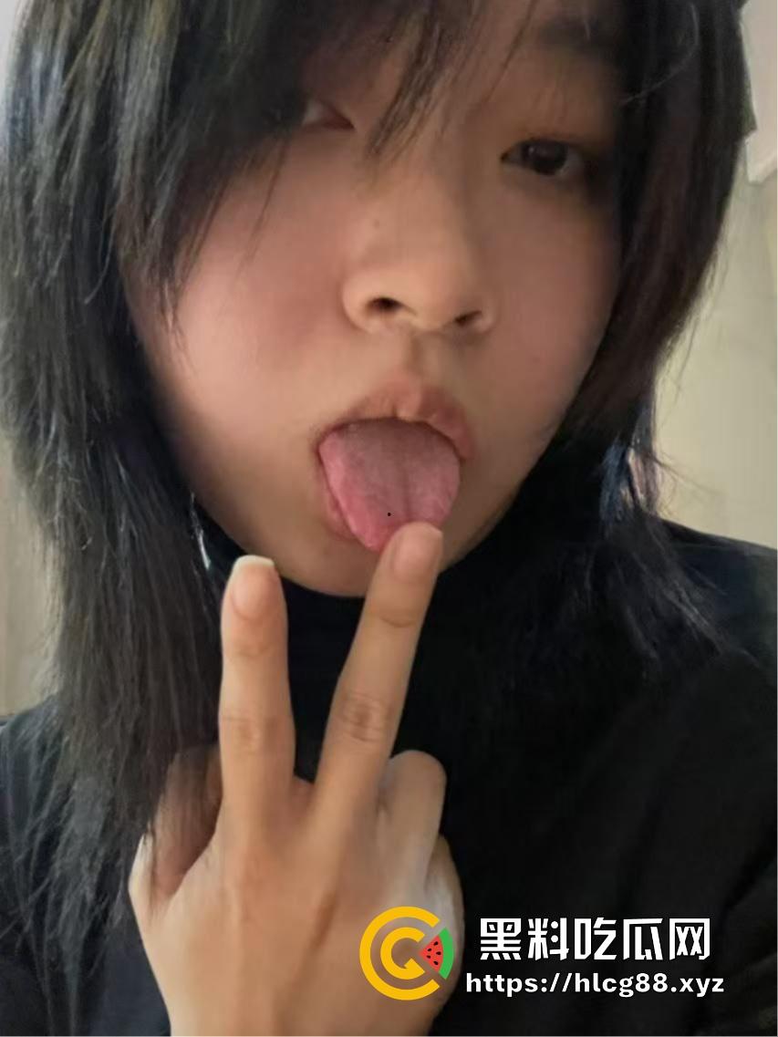 河北沧州黄骅23岁【张晴晴】考研路上的反差婊，操过多少人谁他妈知道！-3