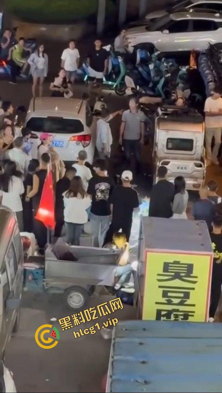 山东潍坊高密砍人事件！因夜市摊位起争执 一言不合一刀封喉！血腥慎点！-14