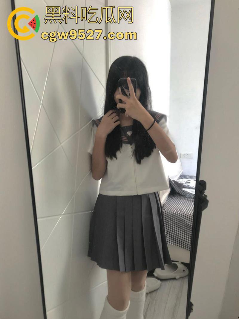 四川师范大一母狗【张露】，表面嫩妹实则暴露狂，醉酒被破处后，被调教成骚母狗，分手后视频被曝光！-5