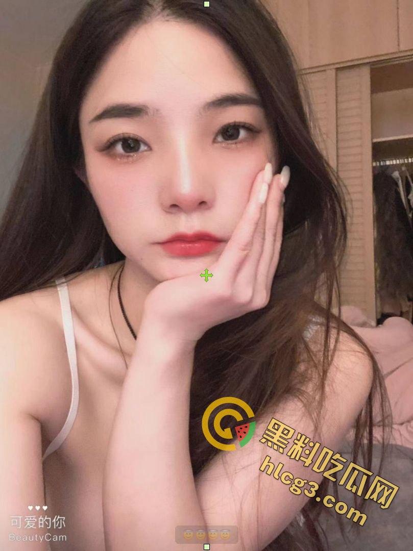 福州高颜值妹子私拍流出，口活啪啪被按双乳抽插令人爽爆-2