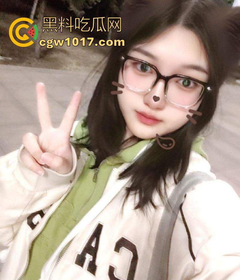 浙江电工职业学院【王羽希】相貌平平却有着极其旺盛的性欲，为了发泄性欲给炮友转账花钱，年纪轻轻的淫骚母畜！-3