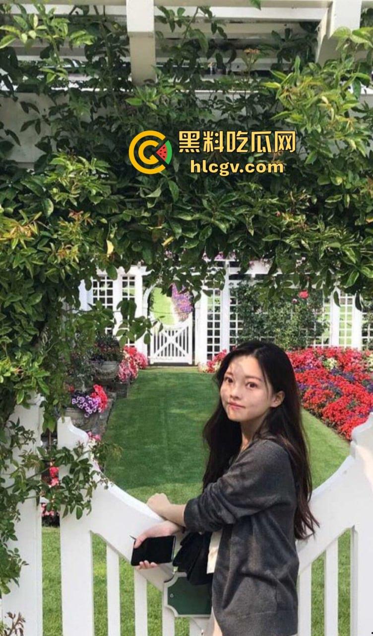 英国留学生【李苗天】不雅性爱自拍流出！和帅哥男友疯狂肉搏，尺度大到让人顶不住！-5