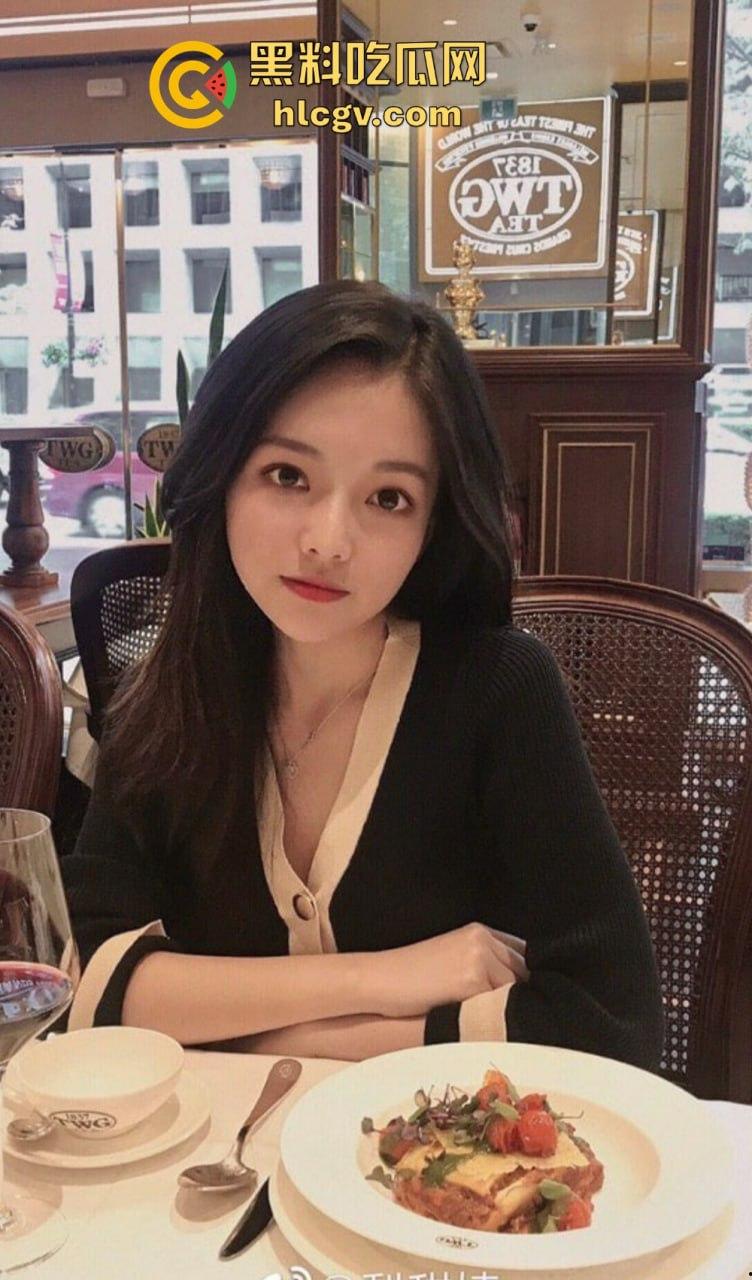 英国留学生【李苗天】不雅性爱自拍流出！和帅哥男友疯狂肉搏，尺度大到让人顶不住！-7