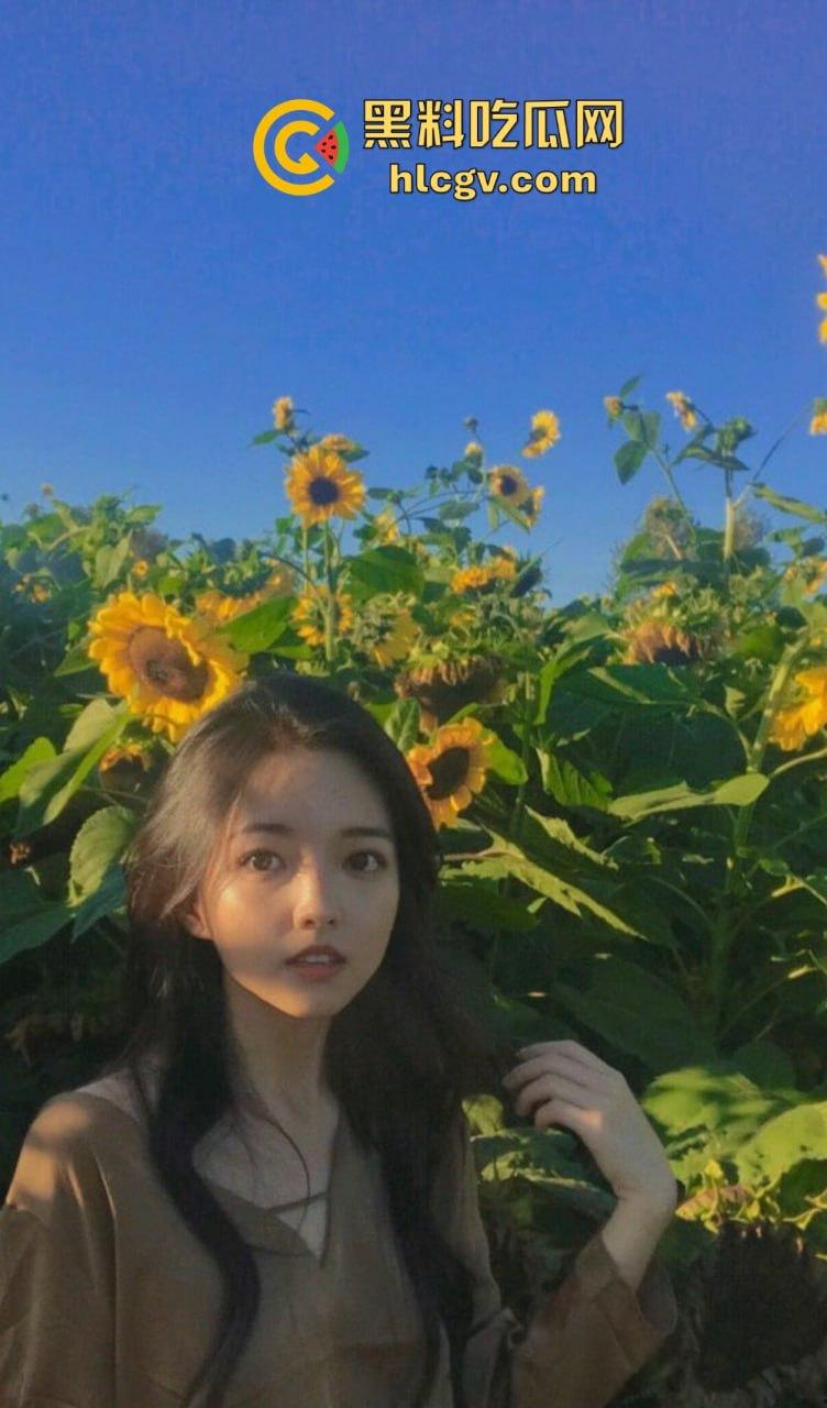 英国留学生【李苗天】不雅性爱自拍流出！和帅哥男友疯狂肉搏，尺度大到让人顶不住！-11