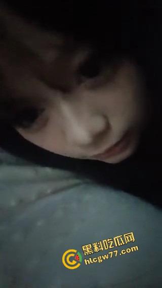 外表卡哇伊，内里母狗命，合肥女高『娜美』撅屁股掰嫩穴，被小哥操成奶子缩水狗，反差贼他妈顶！-6