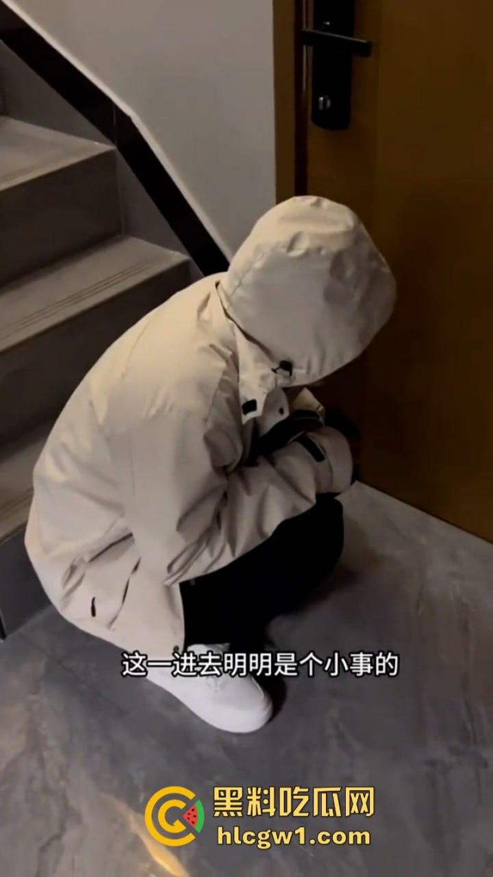 可怕！湖南长沙猥琐男闯入女生公寓偷窃衣物 妹子录视频机智报警抓人 这是真变态！-6