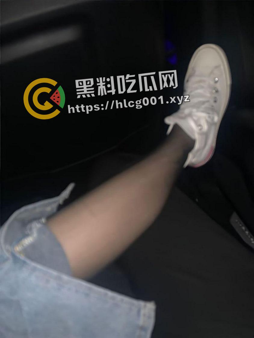 上海气质健身教练被土豪拿下！带到大别墅疯狂后入 奶子都快捏爆了 有钱就是能为所欲为啊-12