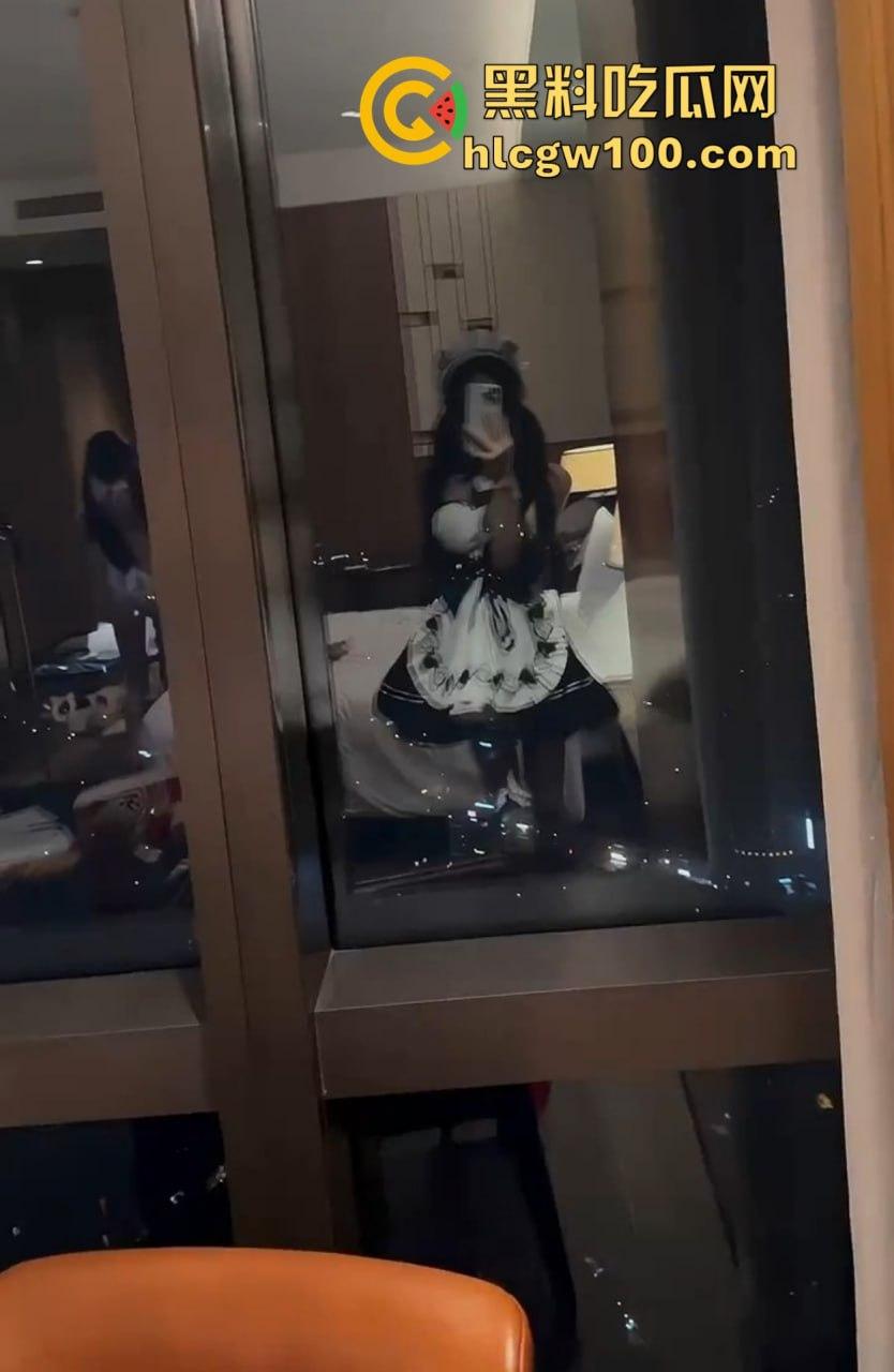 圣诞节小麋鹿翻车指南，苹果吃成香蕉，豆浆一口干，最后天选射手座牛马孩子直接预约2042高考！-8