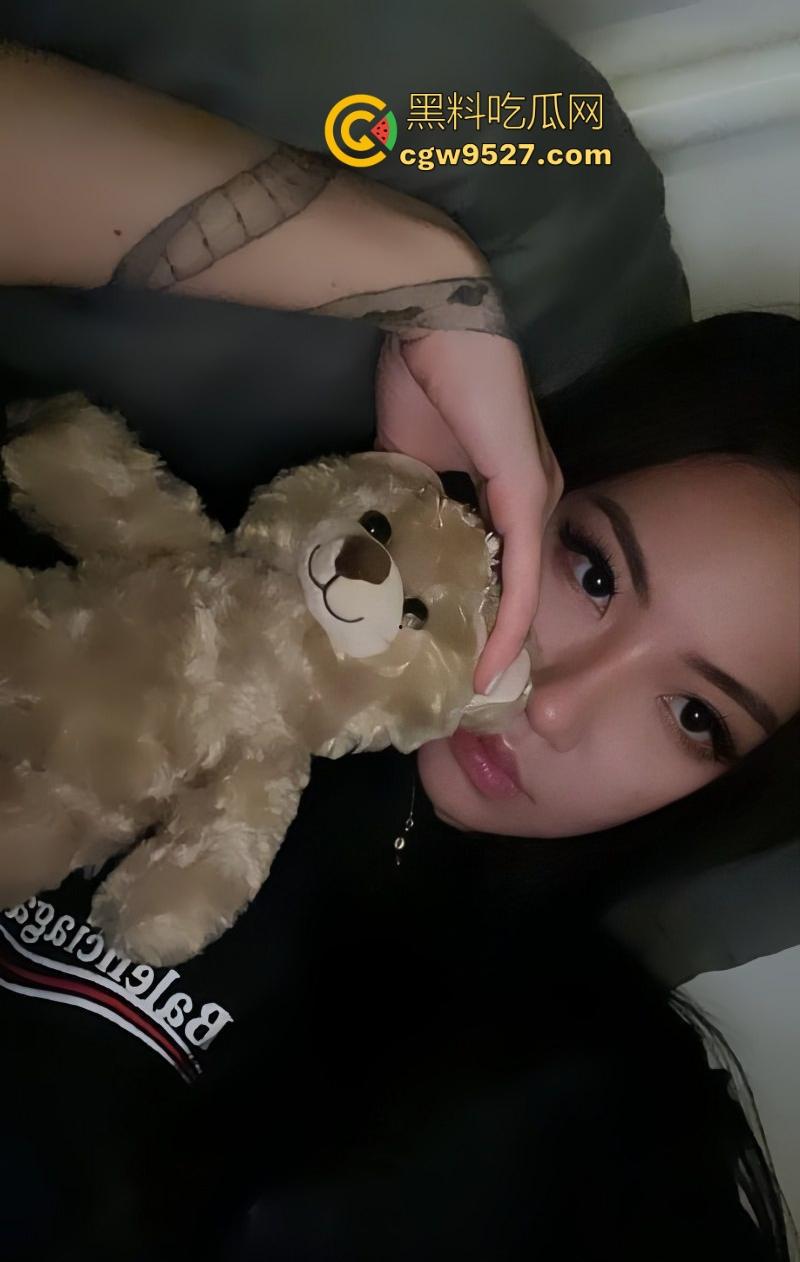 华裔极品女神【JessDrago】性瘾反差婊爱吃洋屌，表面清纯，实则性瘾尤物，掰穴求操，淫荡无比！-2