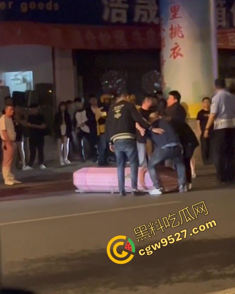 酒壮怂人胆？河北辛集醉酒的走路醉驾的开车，一个敢晃一个敢撞，硬是把命喝没了！-3