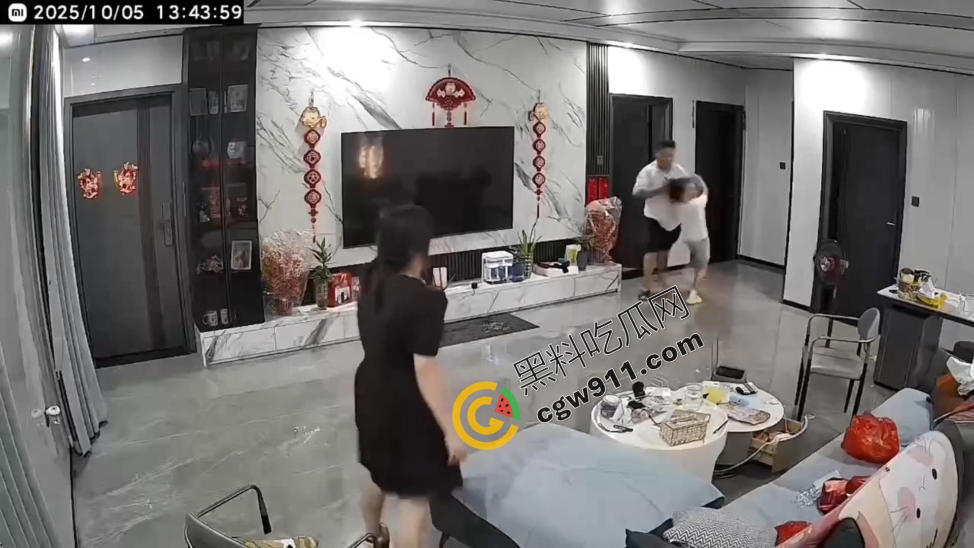 家庭惨剧：再婚男子狰狞面孔摔死继女，冷血安排亲子回避，家庭纷争引爆血案！-12