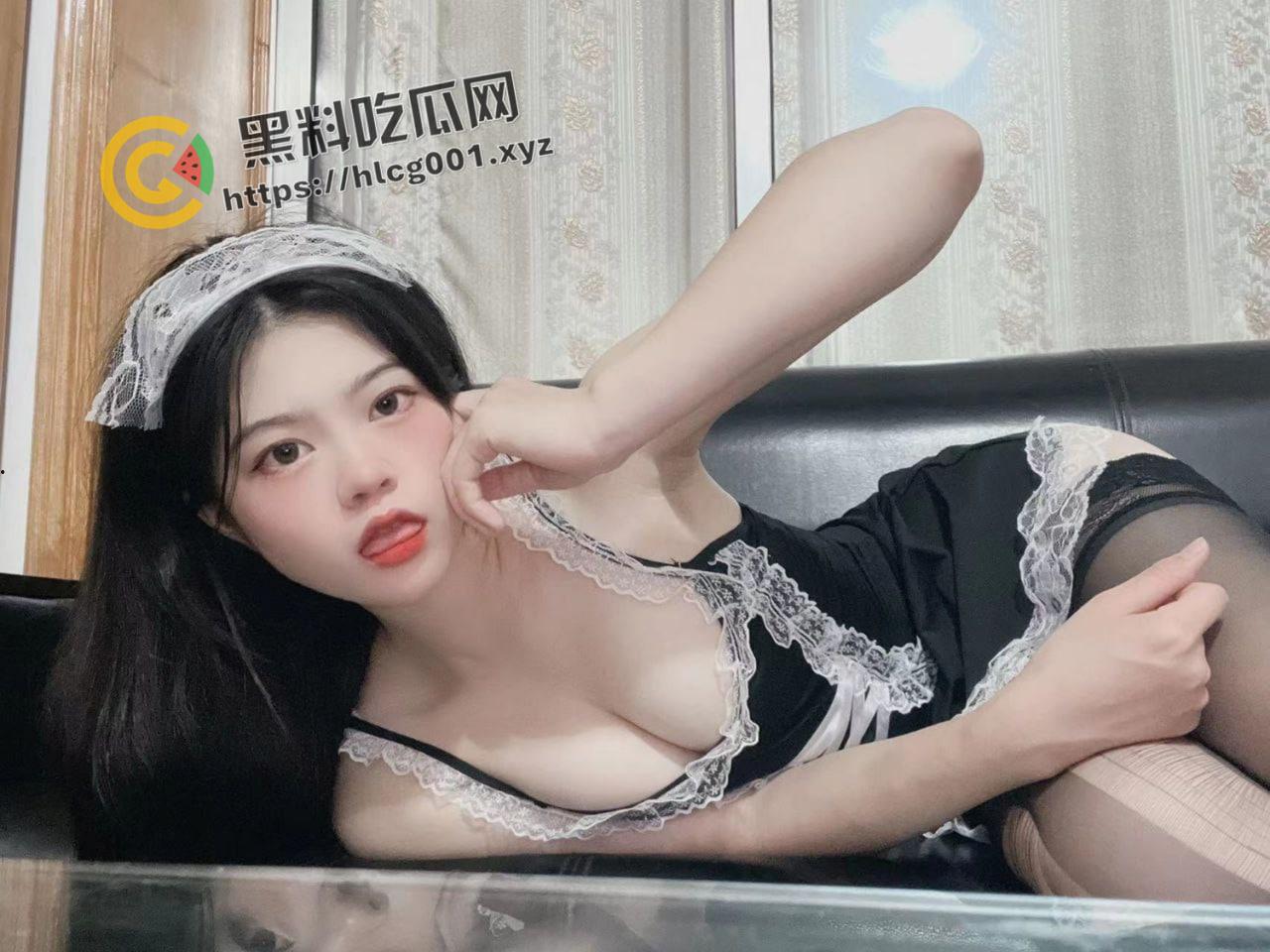 山东商务职业学院反差母狗【吴彩媚】02年幼师 背着男朋友找主人做母狗 露出 炮机 举牌认证 实名曝光-16