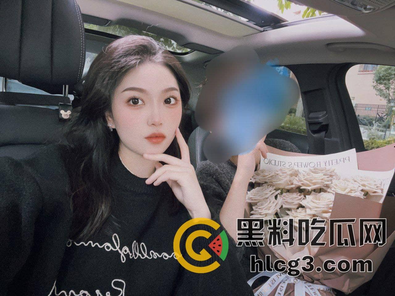 99年骚逼女神舔狗夜夜意淫，她却甘心跪地当金主脚下的狗，沸羊羊的梦想全是金主的现实！-5