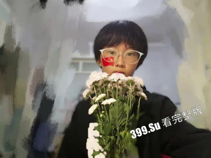 开学前最后的疯狂 天津高中学生—罗晓玲 跟网友裸聊，自慰给网友看  视频被流出-2