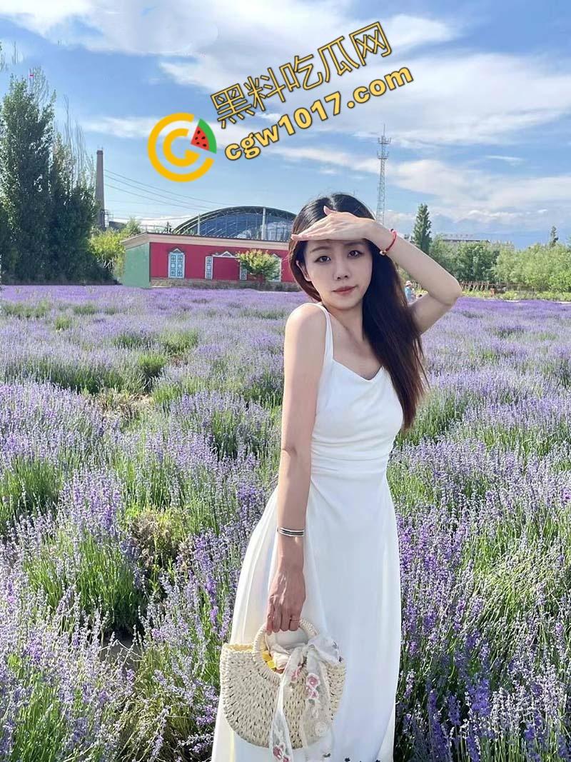 杭州高颜值【张铭铭】与男友分手后网络约炮，36D大奶，蜜桃臀疯摆激情荡漾，杭州新婊王诞生！-3