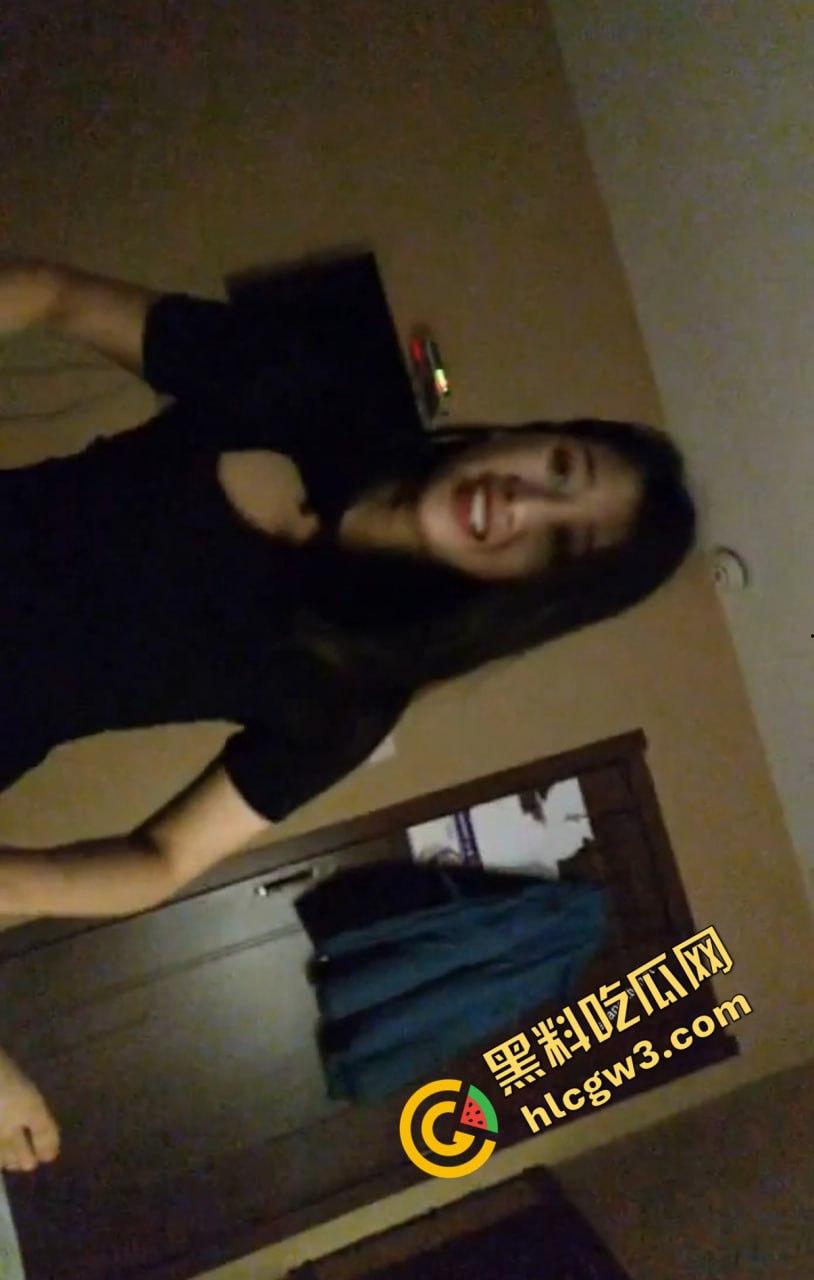 398找技师打飞机 98号人妻少妇手活太绝几下就弄出来 周末了瓜友们加油站安排上了吗？-8