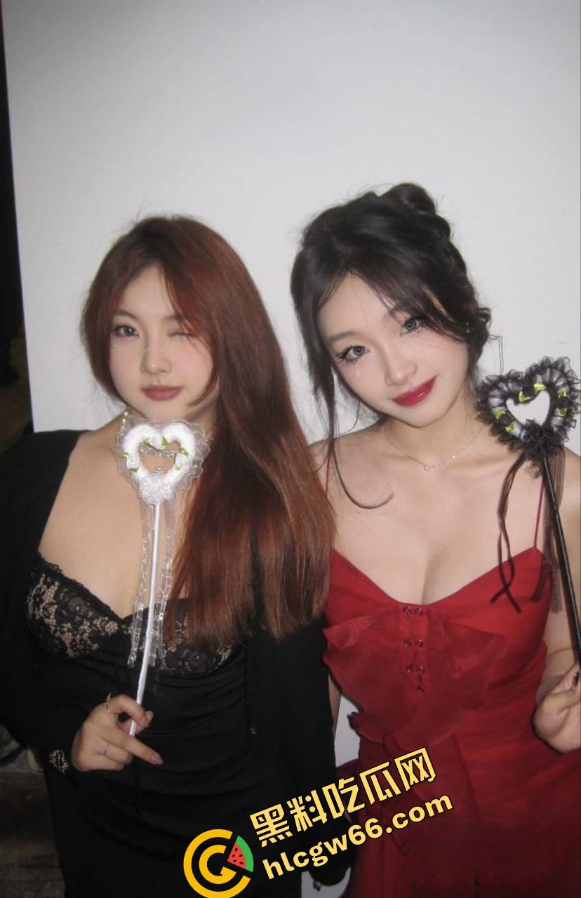 湖南大学清纯女【王丽】被操成狗，男友暴力口交多姿势爆操，小穴夹得死死，贱叫声听了就想操！-8